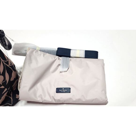 Kate Spade Jae Garden vine weekender tote bag and baby diaper bag matching set - Picture 15 of 16